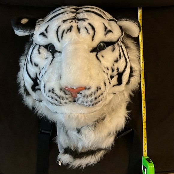 Snow leopard backpack - Picture 3 of 4